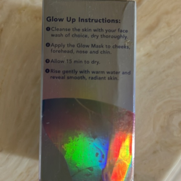The Glow Fairy Glow Mask - Picture 2 of 2